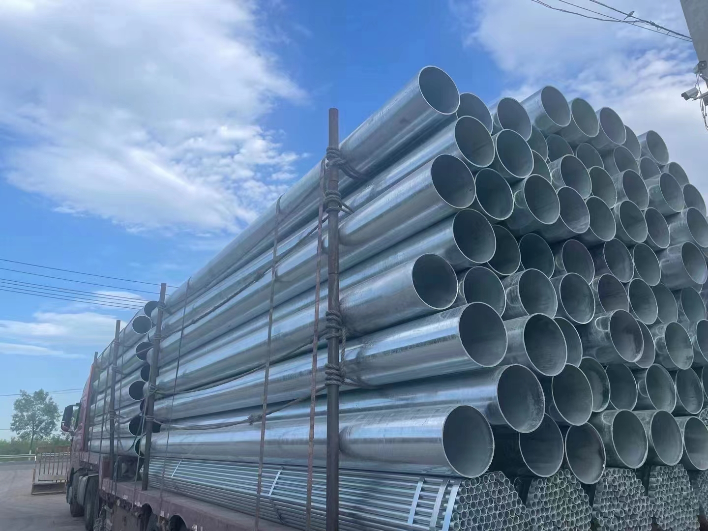 Galvanized steel pipe 2 38 inch scaffolding pipe q235b low carbon steel pipe for construction